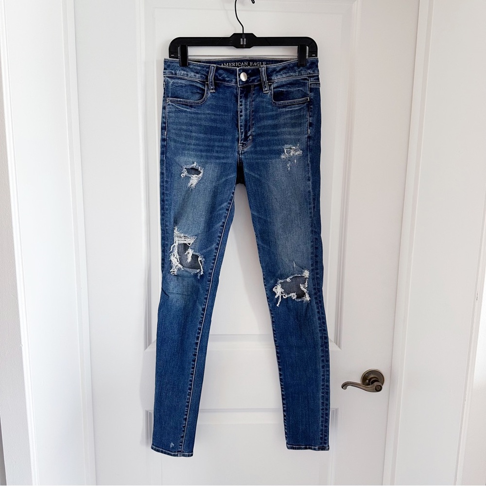 American Eagle Destroyed Hi-Rise Jegging in X-Long